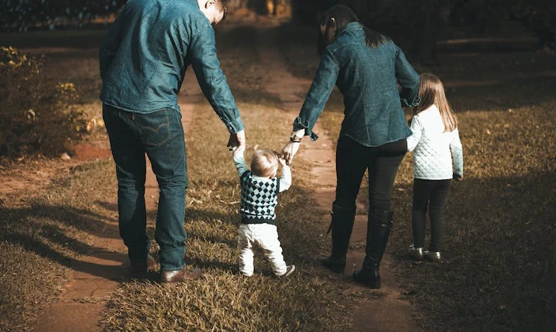 "Mi Marido No Sabe Nada Sobre Nuestra Hija: Ni Siquiera Sabe Su Edad o Alergias"