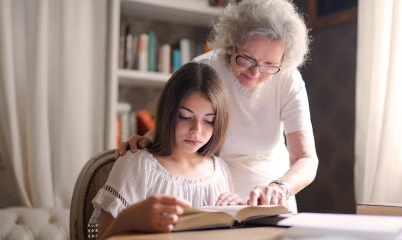 "La Abuela Dejó Todo a Mi Prima, Mientras que la Otra Abuela lo Repartió 'Justamente'"